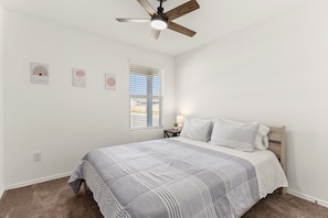4 bedrooms, desk, iron/ironing board, free WiFi