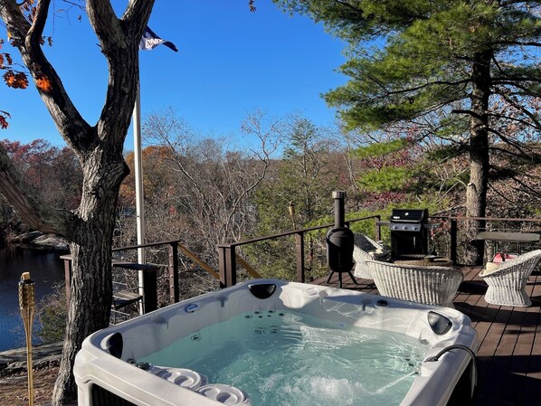 Bain à remous extérieur