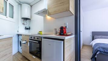 Een oven, een broodrooster