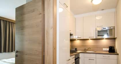 Bel appartement pour 6 personnes avec WIFI, TV, balcon et animaux admis