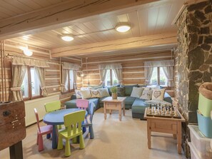 TV, table football - Beautiful private villa for 23 guests with WIFI, TV, terrace, pets allowed and panoramic view (Dvur Králové Nad Labem)