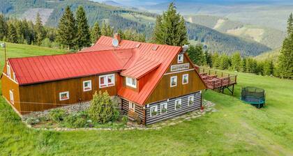 Stunning private villa for 23 guests with WIFI, TV, terrace, pets allowed and panoramic view