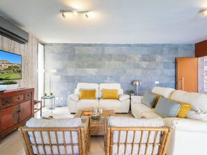 Luokittelematon kuva, 5 kautta 30, painike