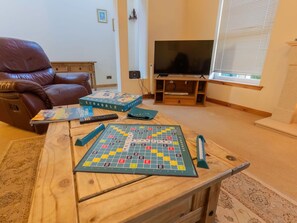 Games room - Cosy apartment in villa for 6 guests with WIFI and TV (Inverness)