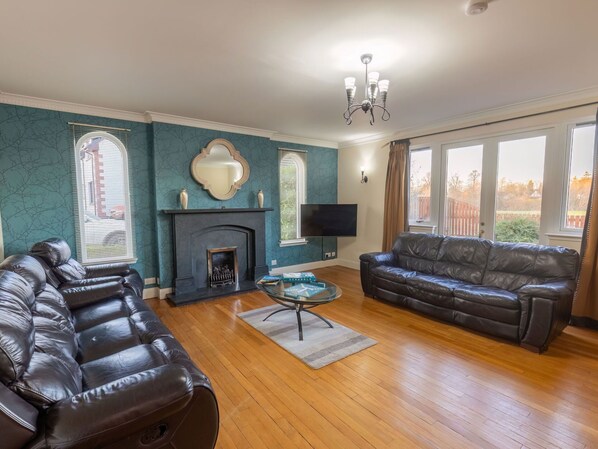 Fernseher, DVD-Player