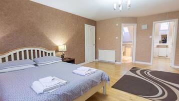 5 bedrooms, free WiFi