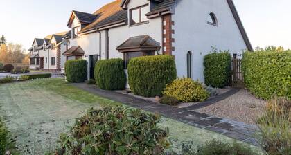 Wunderbares alleinstehendes Ferienhaus für 10 Gäste mit W-LAN und TV