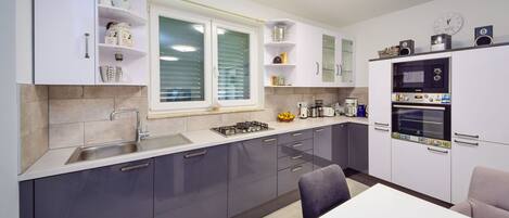 Mikrobølgeovn, ovn og oppvaskmaskin