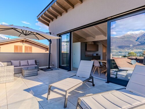 Schönes alleinstehendes Ferienhaus mit Klimaanlage,  W-LAN, privatem Pool und Terrasse