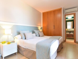 2 Schlafzimmer, Reisekinderbett, kostenloses WLAN, Bettwäsche