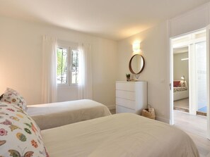 3 Schlafzimmer, Reisekinderbett, kostenloses WLAN