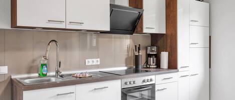 Oven, dishwasher