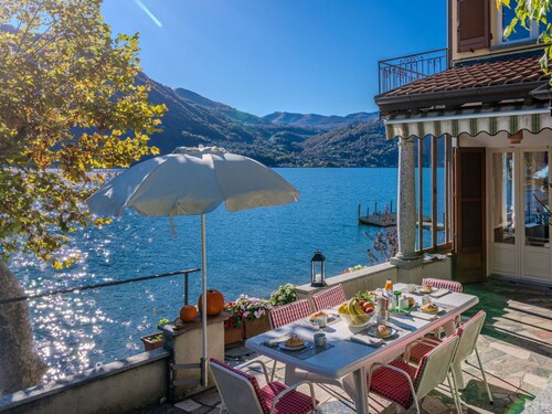 Beautiful  villa for 8 people with WIFI, TV and terrace