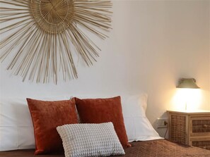 1 bedroom, iron/ironing board, bed sheets - Nice apartment for 4 people with TV and pets allowed (Trinità D'agultu)