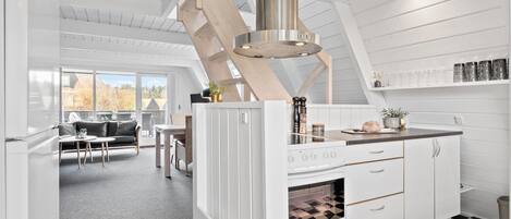 Kühlschrank, Herdplatte, Geschirrspüler