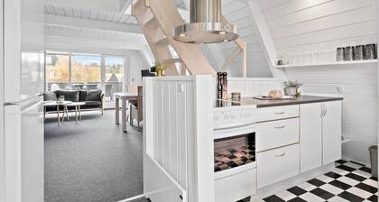Awesome home in Farsø with WiFi