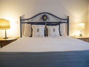 2 chambres, draps fournis