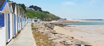 Stunning home in l'étang-bertrand