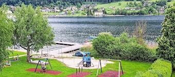 Lovely apartment for 4 people with WIFI, TV, balcony and parking