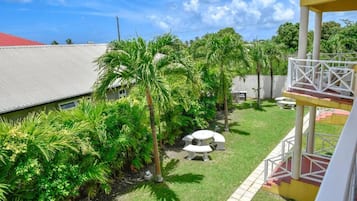 Apartment, 2 Bedrooms, Balcony, Garden View | Garden