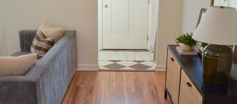 Charming Home Away From Home!