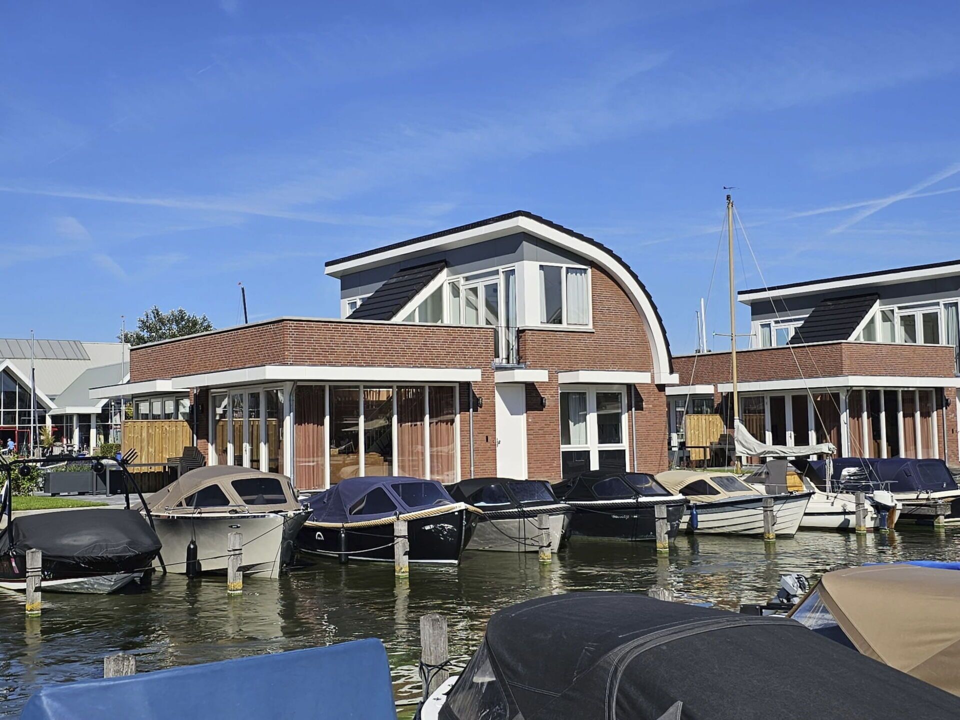 Wasser, Himmel, Wolke, Boot, Gebäude, Watercraft, Gewässer, Haus, See, Fahrzeug