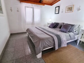 2 quartos, ferros/tábuas de passar roupa, Wi-Fi de cortesia