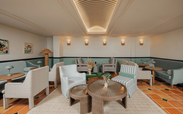Bar en el lobby