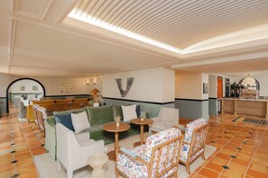 Khu tiếp khách ở sảnh