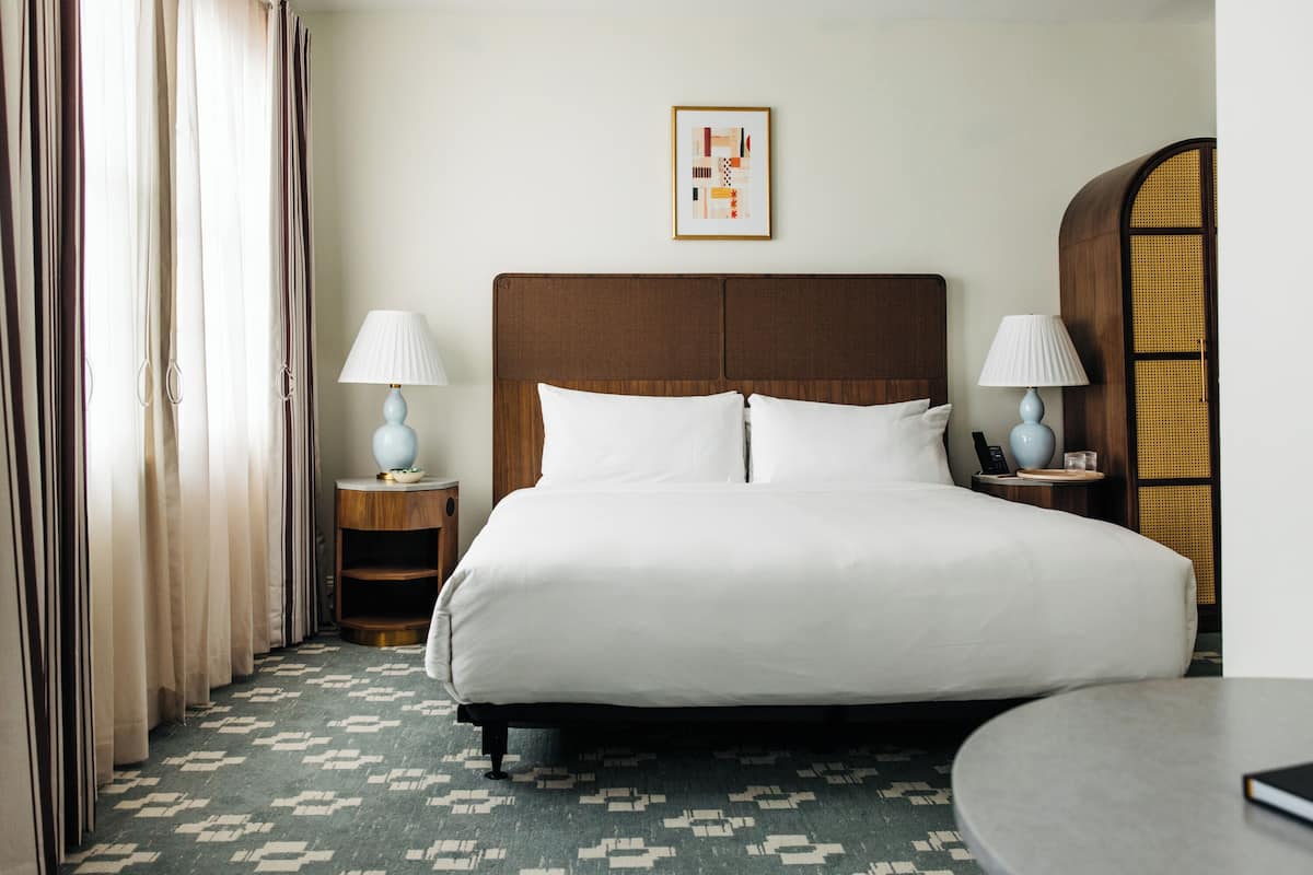 1 bedroom, hypo-allergenic bedding, minibar, in-room safe