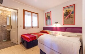 2 bedrooms, free WiFi, bed sheets