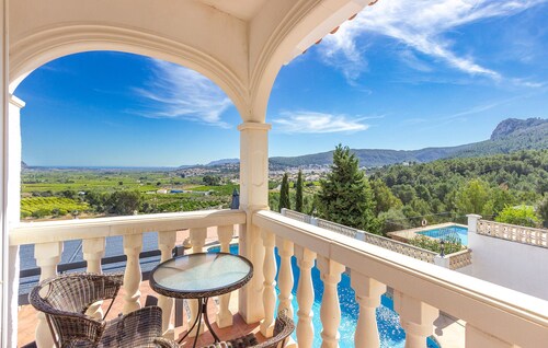 Belle maison de 2 chambres à Orba