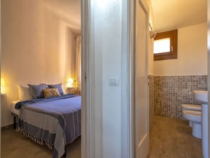 1 bedroom, iron/ironing board, travel crib, free WiFi