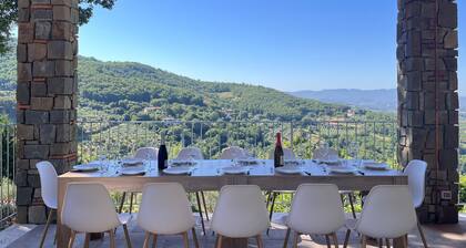 Stunning home in Arezzo with kitchen