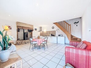 Télévision, cheminée