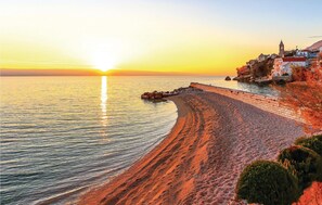 Beach - Awesome home in Katuni Rubici, Prpusa (Katuni Rubici, Prpusa)