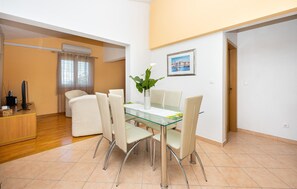 Dining - Awesome apartment in Katuni Rubici, Prpusa (Katuni Rubici, Prpusa)