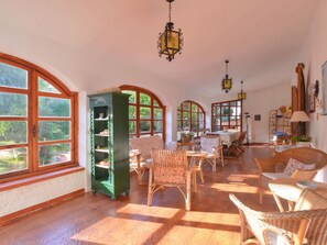 Dining - Stunning private villa for 4 guests with A/C, private pool, WIFI and terrace (Syracuse)