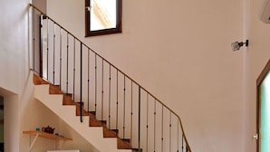 Living area - Beautiful apartment for 6 people with WIFI, A/C, terrace, pets allowed and panoramic view (Figareto)