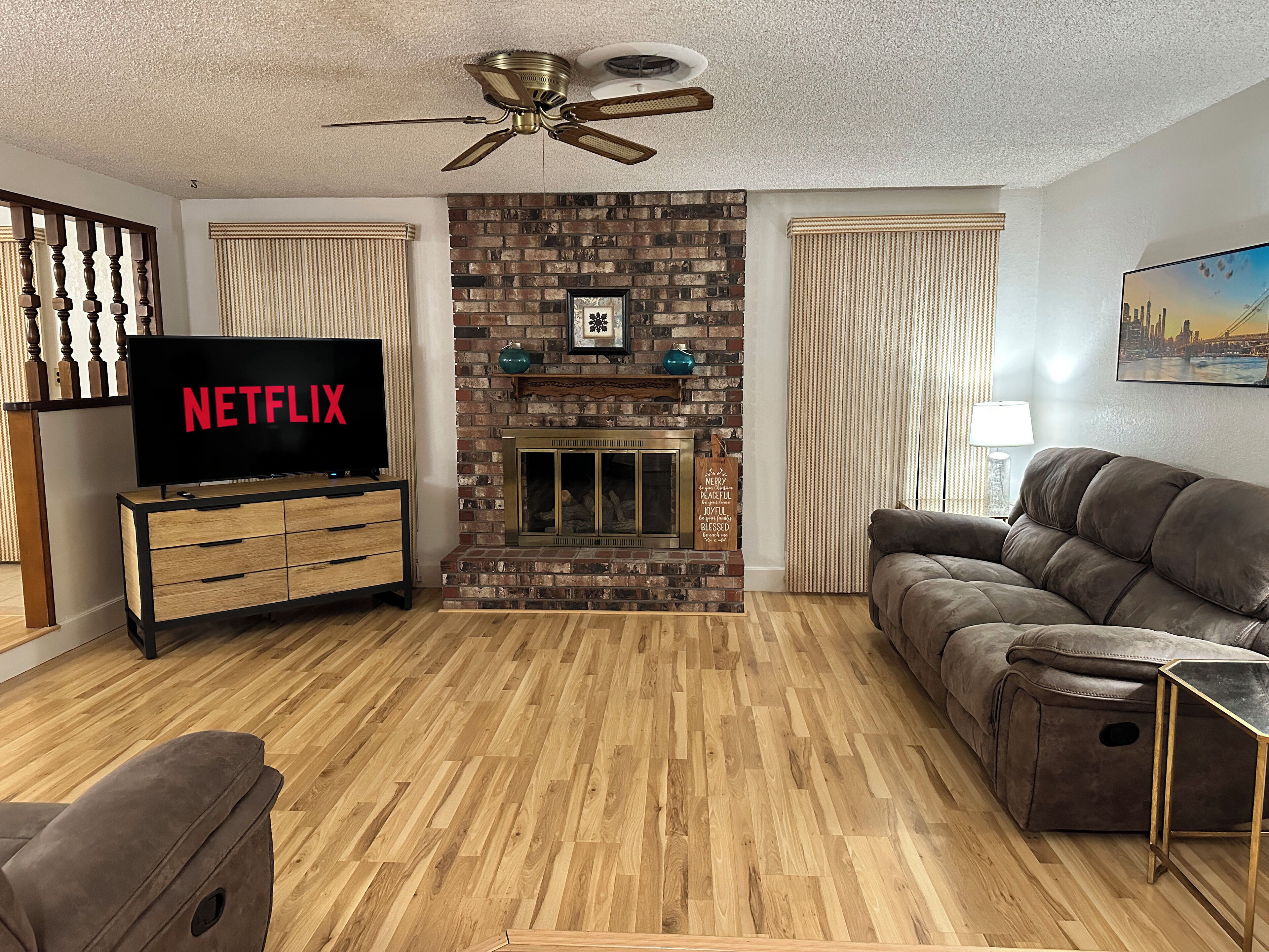King bed + FREE RV/Boat parking + Close to I-5