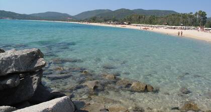 Wonderful private villa for 4 people with A/C, WIFI, TV, pets allowed and panoramic view