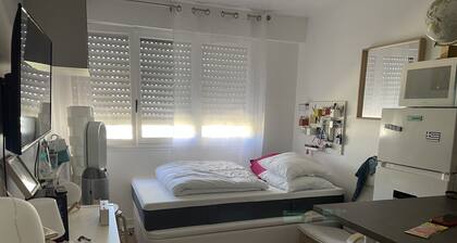 Je loue un studio tout équipé à la semaine sur clamart ! Proche du métro