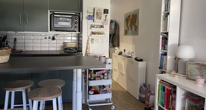 Je loue un studio tout équipé à la semaine sur clamart ! Proche du métro