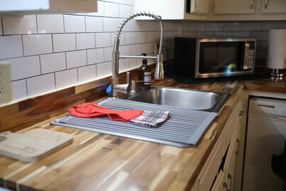 Cozy & Stylish N' Heart of Tupelo, 6 mins. from NMMC Hospital