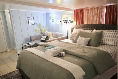 Cozy & Stylish N' Heart of Tupelo, 6 mins. from NMMC Hospital