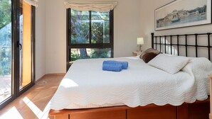 3 Schlafzimmer, Bügeleisen/Bügelbrett, Reisekinderbett
