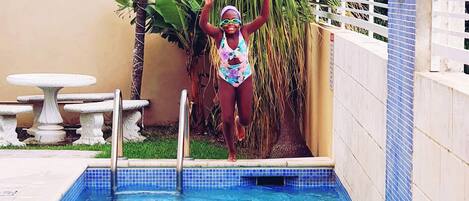 Appartamento, 2 camere da letto, terrazzo, vista giardino | Piscina | Piscina all'aperto