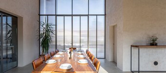 Wonderful private villa for 14 people with WIFI, private pool, A/C, hot tub, TV and patio