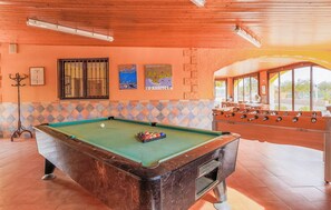 Game room - Gorgeous home in Pozo de los Palos (Pozo de los Palos)