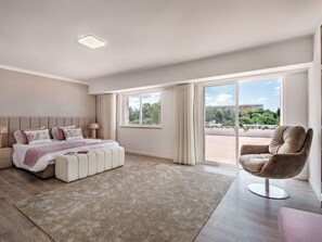 5 bedrooms, iron/ironing board, travel crib, free WiFi